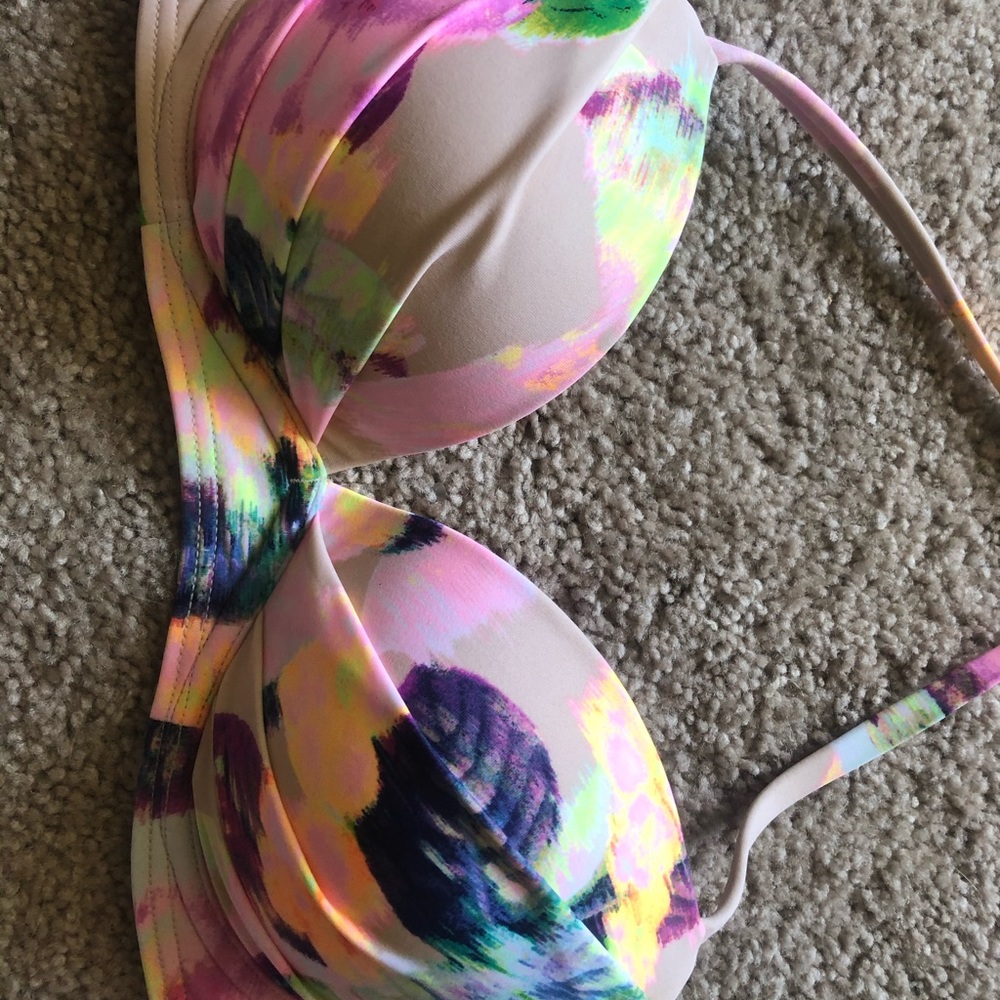 Bikini top